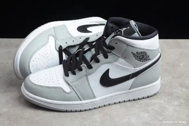 Rep 1 Light 554724-092 Jordan Mid Grey Smoke AIR 0421